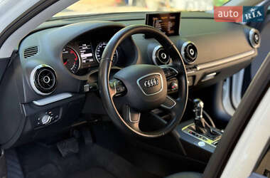 Седан Audi A3 2015 в 