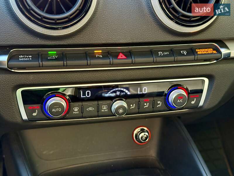 Хетчбек Audi A3 2015 в Харкові фото 17 Хетчбек Audi A3 2015 в Харкові