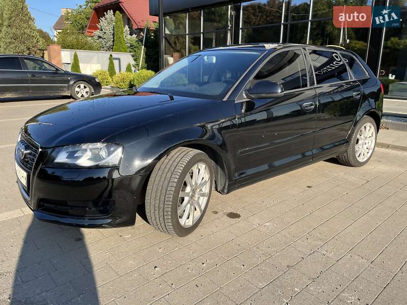 Хетчбек Audi A3 2012 в Ужгороді