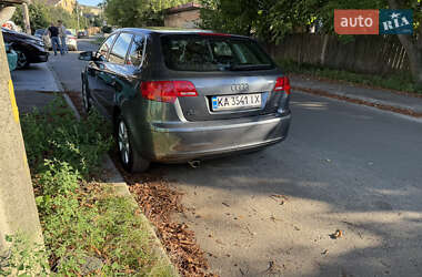 Хэтчбек Audi A3 2004 в 