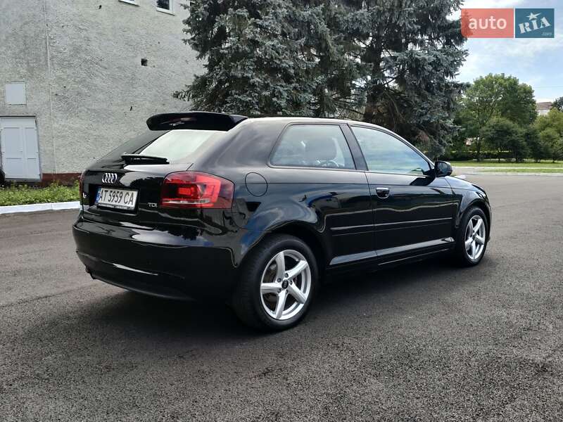 Хэтчбек Audi A3 2010 в Ивано-Франковске