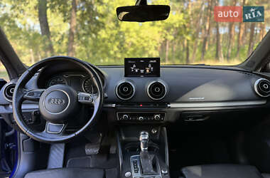 Хэтчбек Audi A3 2016 в 