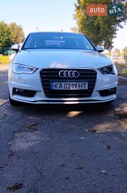 Седан Audi A3 2016 в 