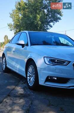 Седан Audi A3 2016 в 