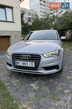 Седан Audi A3 2013 в Львове