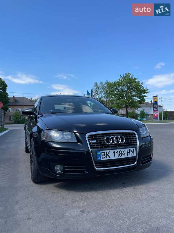Хэтчбек Audi A3 2006 в 