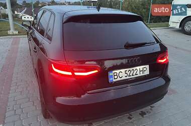 Хэтчбек Audi A3 2014 в 