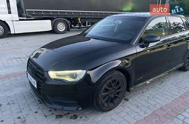 Хэтчбек Audi A3 2014 в 