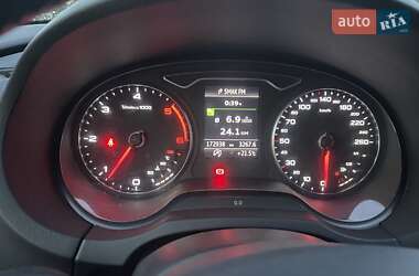 Хэтчбек Audi A3 2014 в 