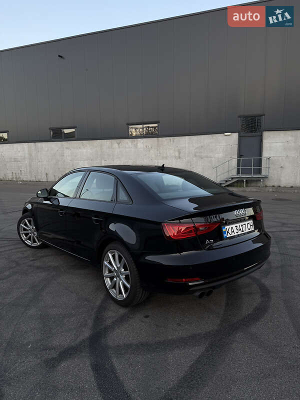 Седан Audi A3 2015 в Києві