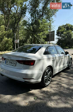 Седан Audi A3 2017 в 