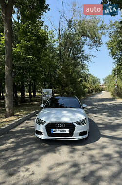 Седан Audi A3 2017 в 