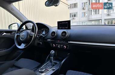 Седан Audi A3 2014 в 