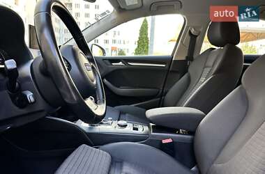 Седан Audi A3 2014 в 