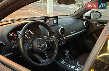 Седан Audi A3 2018 в 