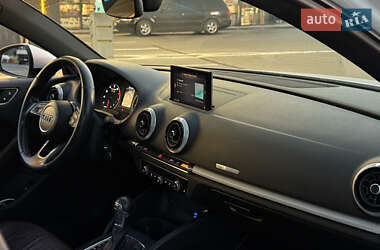 Седан Audi A3 2018 в 
