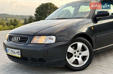 Хэтчбек Audi A3 1998 в 