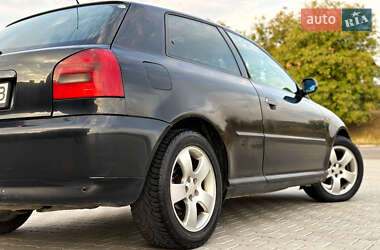 Хэтчбек Audi A3 1998 в 