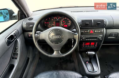 Хэтчбек Audi A3 1998 в 