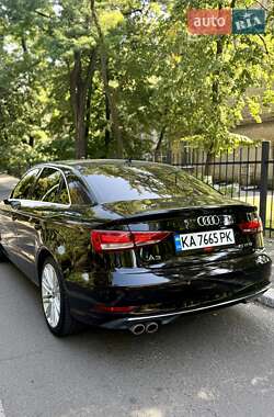 Седан Audi A3 2018 в 
