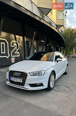 Седан Audi A3 2016 в Києві