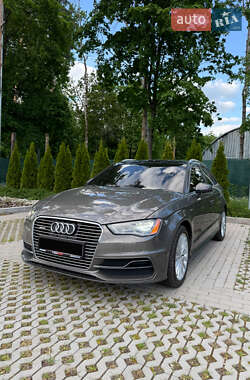Седан Audi A3 2016 в 