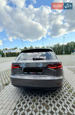 Седан Audi A3 2016 в 