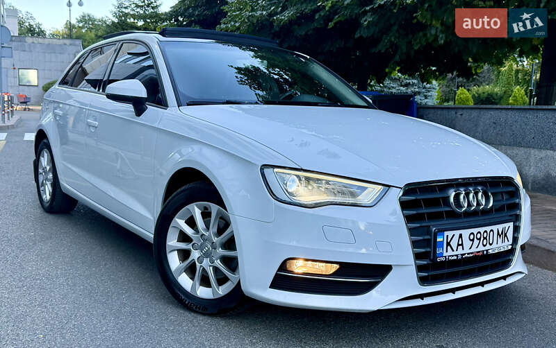Хэтчб��к Audi A3 2015 в Киеве