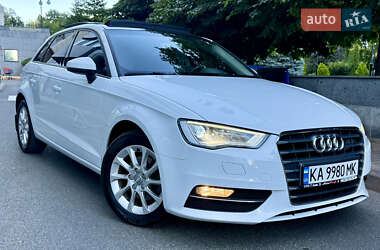 Хэтчбек Audi A3 2015 в 
