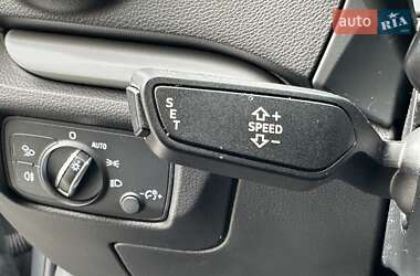 Хэтчбек Audi A3 2019 в 