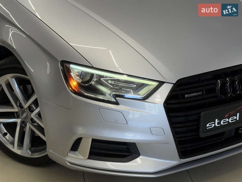 Седан Audi A3 2018 в Николаеве