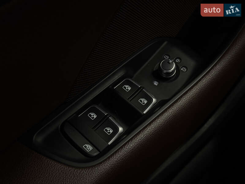 Седан Audi A3 2018 в Николаеве