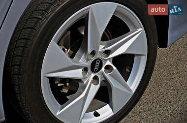 Седан Audi A3 2022 в 