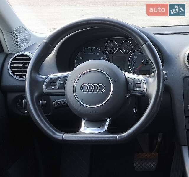 Хетчбек Audi A3 2011 в Кропивницькому