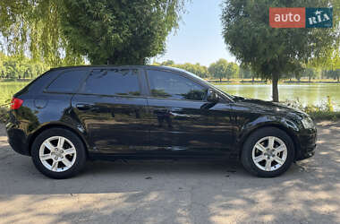 Хэтчбек Audi A3 2009 в 