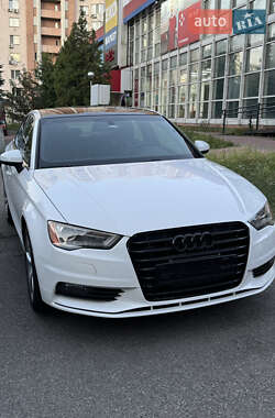 Седан Audi A3 2016 в Киеве
