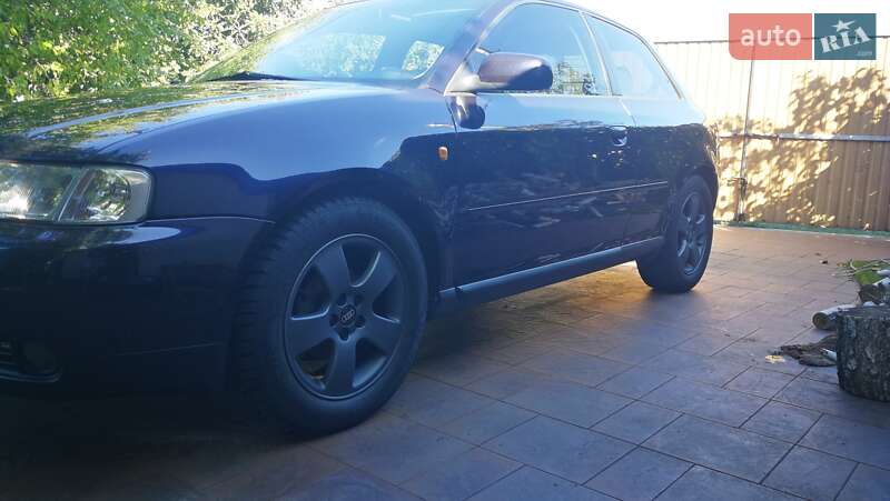 Хэтчбек Audi A3 1998 в Киеве