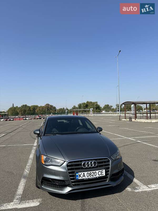 Седан Audi A3 2016 в 