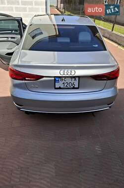 Седан Audi A3 2018 в 