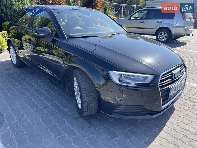 Хэтчбек Audi A3 2017 в Черкассах