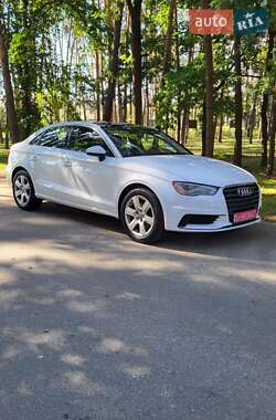 Седан Audi A3 2016 в Киеве