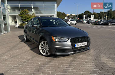 Седан Audi A3 2015 в Ровно