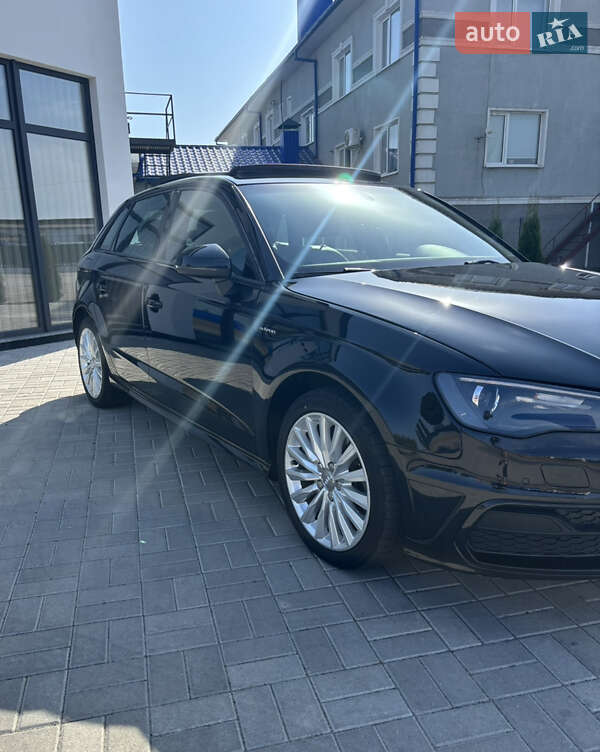 Хэтчбек Audi A3 2016 в Луцке фото 6 Хэтчбек Audi A3 2016 в Луцке