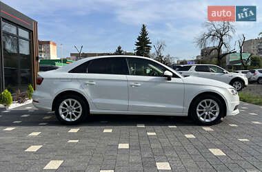 Седан Audi A3 2015 в 