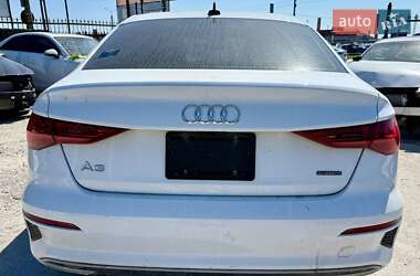 Седан Audi A3 2021 в 