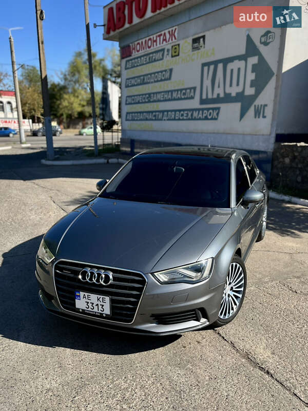 Седан Audi A3 2015 в 