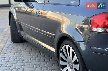 Хетчбек Audi A3 2004 в 