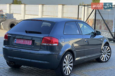 Хетчбек Audi A3 2004 в 