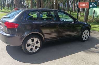 Хэтчбек Audi A3 2005 в 