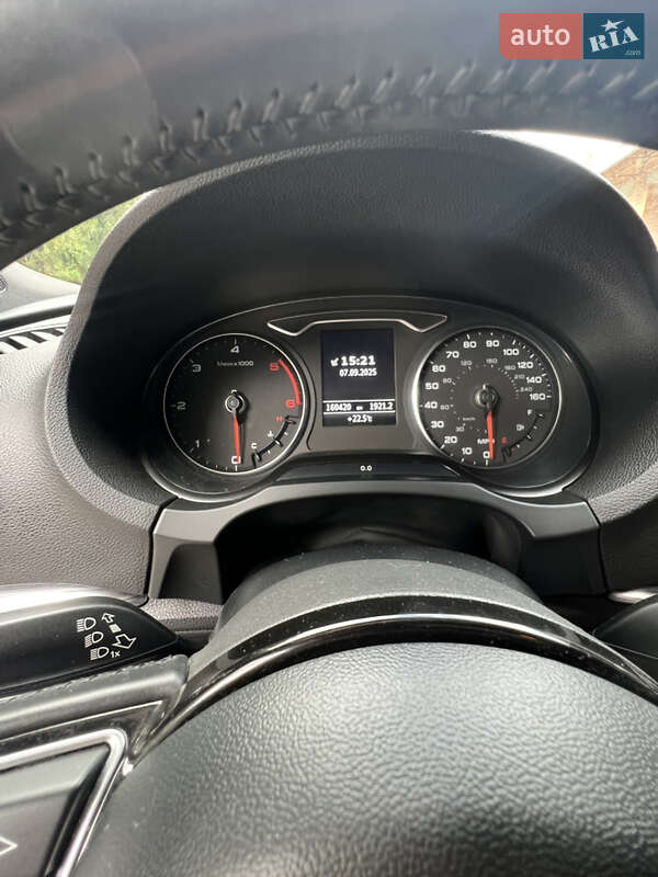 Седан Audi A3 2014 в Смілі